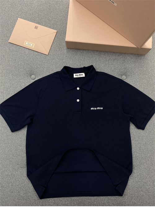 Miu Miu 미우미우 로고 자수 폴로 셔츠 2컬러 레플리카 21번 이미지 - 의류 | 세미샵 레플리카 사이트