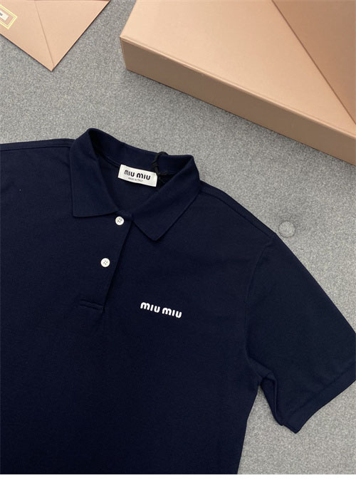 Miu Miu 미우미우 로고 자수 폴로 셔츠 2컬러 레플리카 24번 이미지 - 의류 | 세미샵 레플리카 사이트