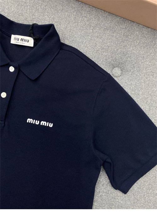 Miu Miu 미우미우 로고 자수 폴로 셔츠 2컬러 레플리카 25번 이미지 - 의류 | 세미샵 레플리카 사이트