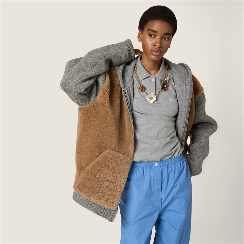 미우미우 미우미우 로고 저지 폴로 셔츠 레플리카 1번 이미지 - 의류 | 세미샵 레플리카 사이트