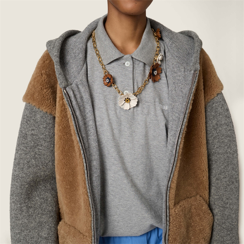 미우미우 미우미우 로고 저지 폴로 셔츠 레플리카 7번 이미지 - 의류 | 세미샵 레플리카 사이트