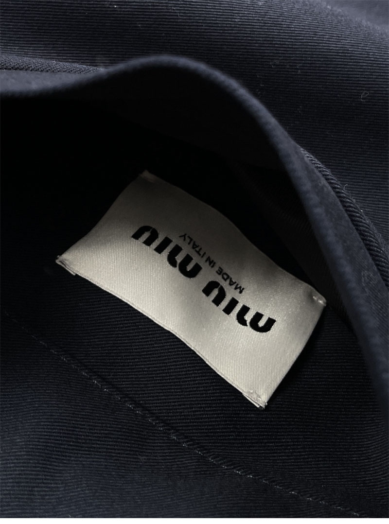 미우미우 미우미우 리버서블 치노 테크니컬 퐁제 블루종 자켓 레플리카 12번 이미지 - 의류 | 세미샵 레플리카 사이트