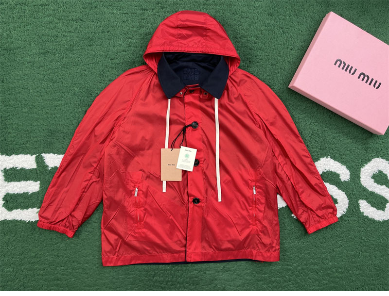 미우미우 미우미우 리버서블 치노 테크니컬 퐁제 블루종 자켓 레플리카 3번 이미지 - 의류 | 세미샵 레플리카 사이트