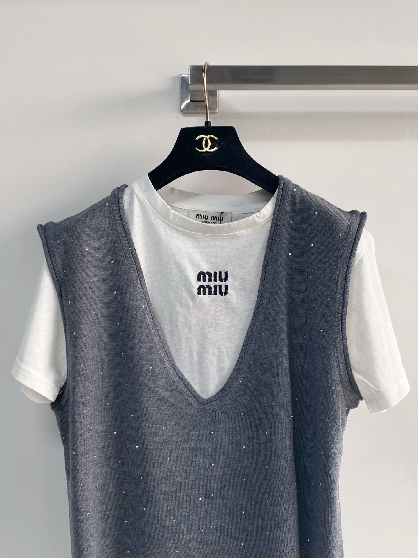 미우미우 미우미우 엠벨리쉬드 니트 베스트 레플리카 10번 이미지 - 의류 | 세미샵 레플리카 사이트