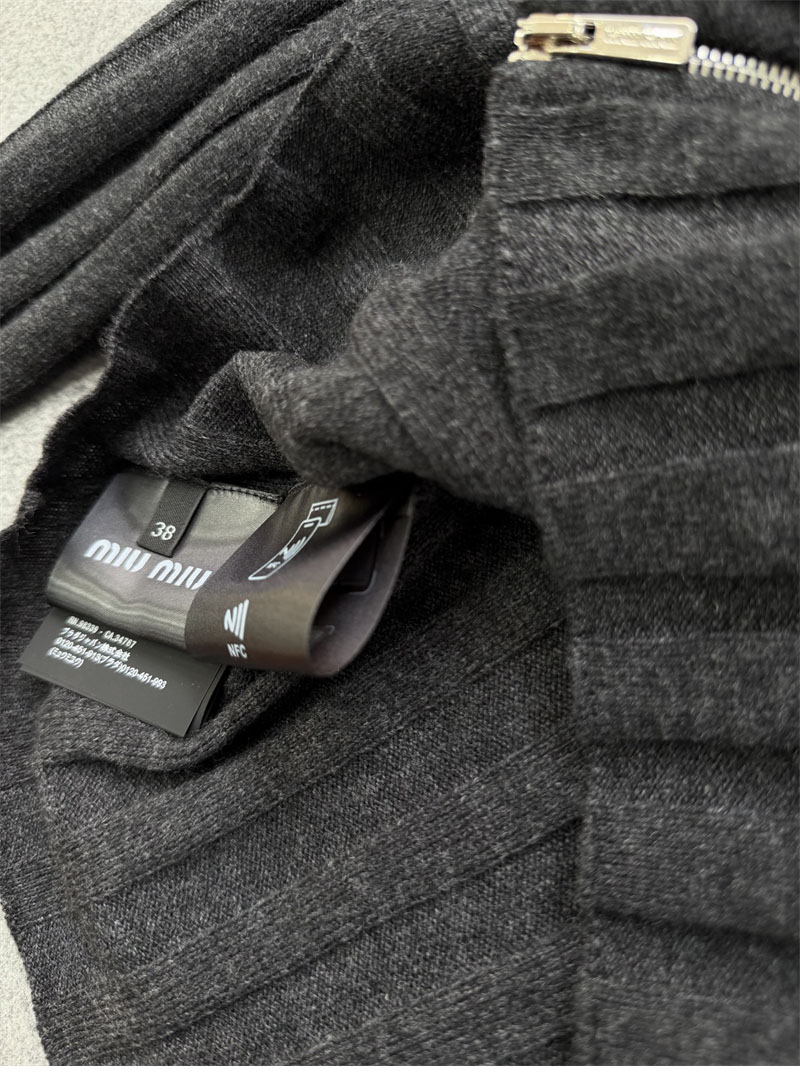 미우미우 미우미우 울 캐시미어 집업 가디건 레플리카 2번 이미지 - 의류 | 세미샵 레플리카 사이트