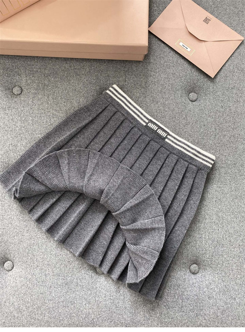 Miu Miu 미우미우 울 캐시미어 플리츠 미니 스커트 레플리카 8번 이미지 - 의류 | 세미샵 레플리카 사이트