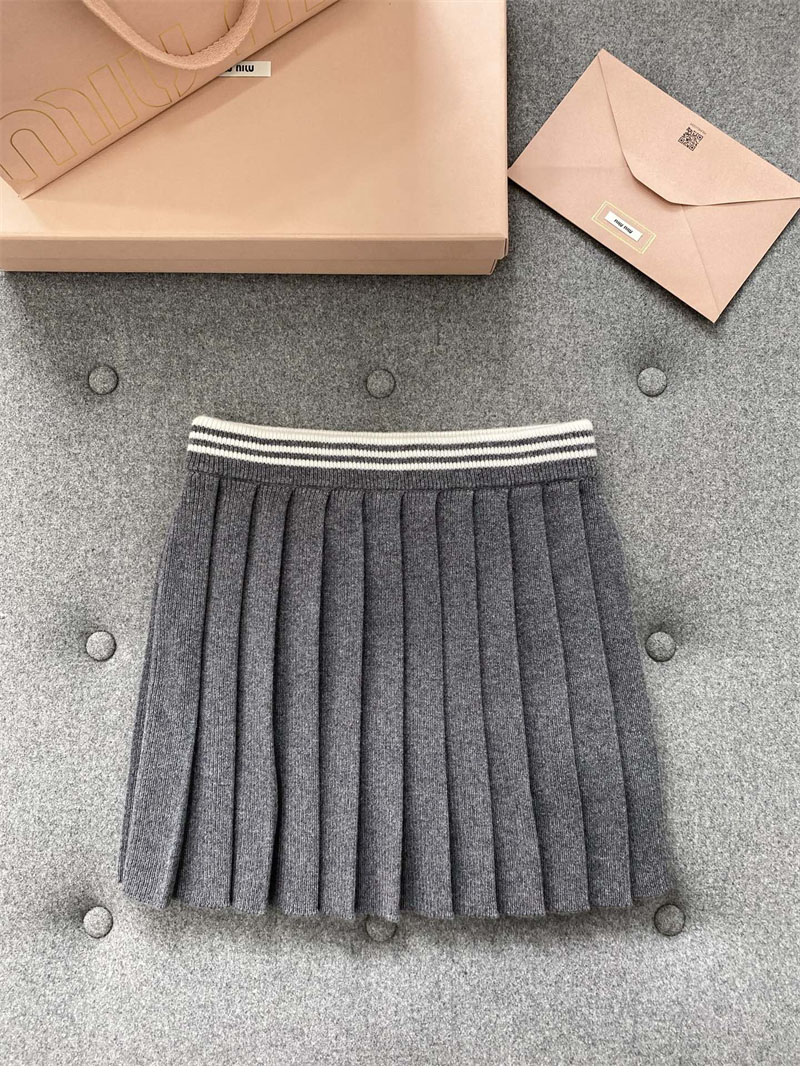 Miu Miu 미우미우 울 캐시미어 플리츠 미니 스커트 레플리카 10번 이미지 - 의류 | 세미샵 레플리카 사이트