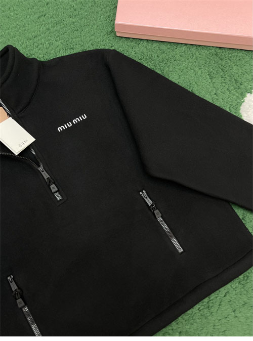 Miu Miu 미우미우 자수 로고 오버사이즈 플리스 반집업 스웨트셔츠 레플리카 4번 이미지 - 의류 | 세미샵 레플리카 사이트