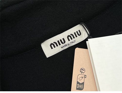 Miu Miu 미우미우 자수 로고 오버사이즈 플리스 반집업 스웨트셔츠 레플리카 7번 이미지 - 의류 | 세미샵 레플리카 사이트