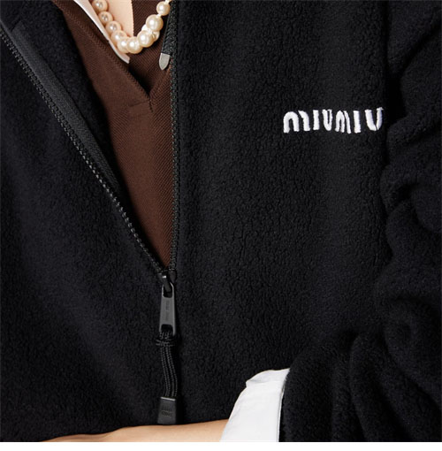 Miu Miu 미우미우 자수 로고 오버사이즈 플리스 반집업 스웨트셔츠 레플리카 11번 이미지 - 의류 | 세미샵 레플리카 사이트