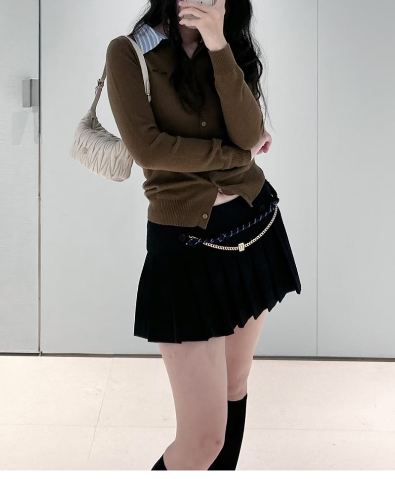 미우미우 미우미우 카라 엠벨리시드 캐시미어 가디건 레플리카 11번 이미지 - 의류 | 세미샵 레플리카 사이트