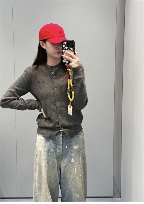 미우미우 미우미우 캐시미어 니트 가디건 레플리카 15번 이미지 - 의류 | 세미샵 레플리카 사이트