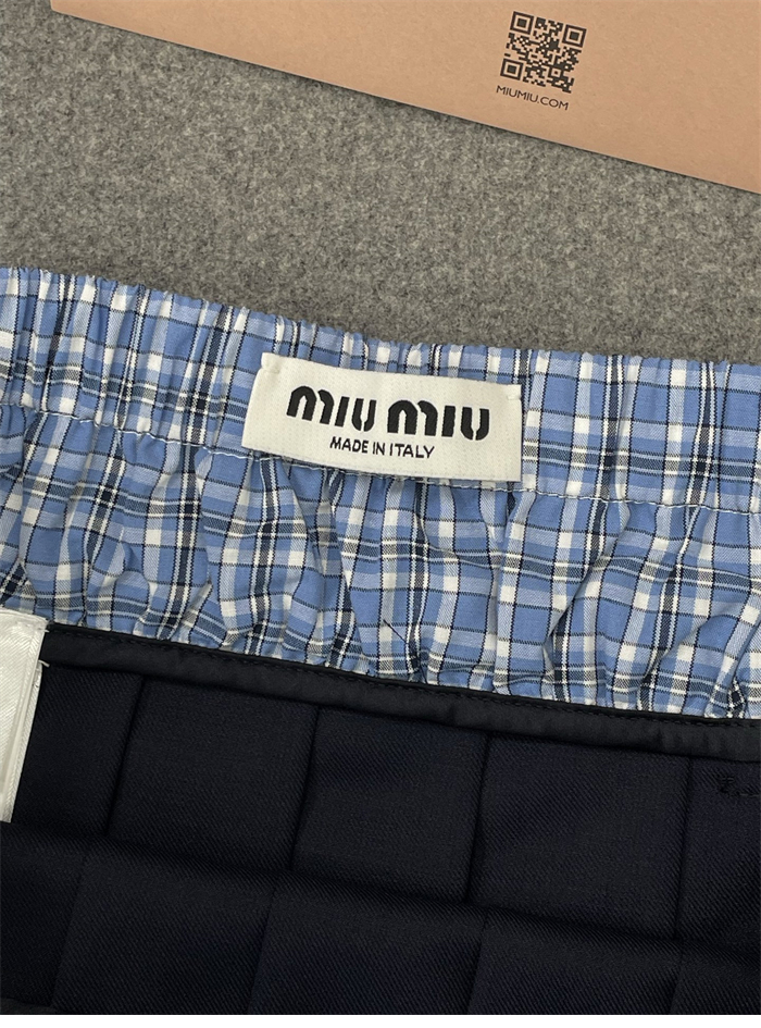 Miu Miu 미우미우 플리츠 바타비아 미니스커트 레플리카 20번 이미지 - 의류 | 세미샵 레플리카 사이트