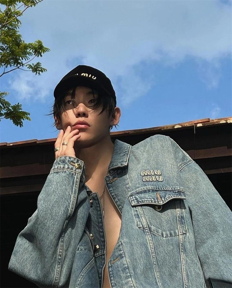 Miu Miu 미우미우 23FW 데님 블루종 자켓 레플리카 3번 이미지 - 의류 | 세미샵 레플리카 사이트