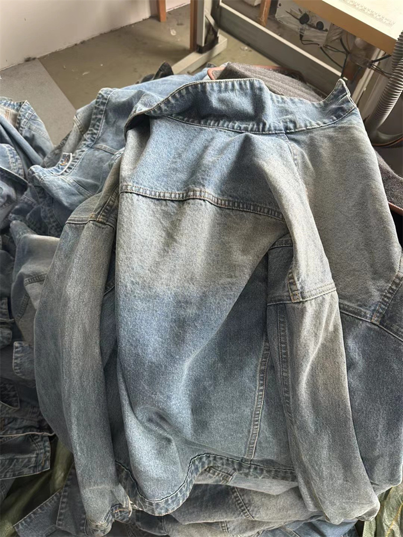 Miu Miu 미우미우 23FW 데님 블루종 자켓 레플리카 14번 이미지 - 의류 | 세미샵 레플리카 사이트