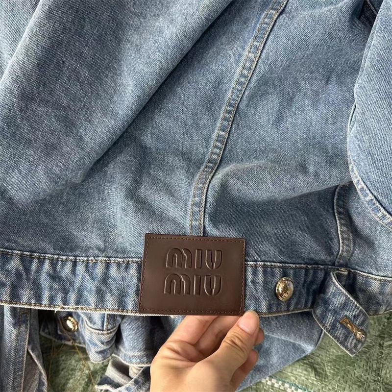 Miu Miu 미우미우 23FW 데님 블루종 자켓 레플리카 16번 이미지 - 의류 | 세미샵 레플리카 사이트