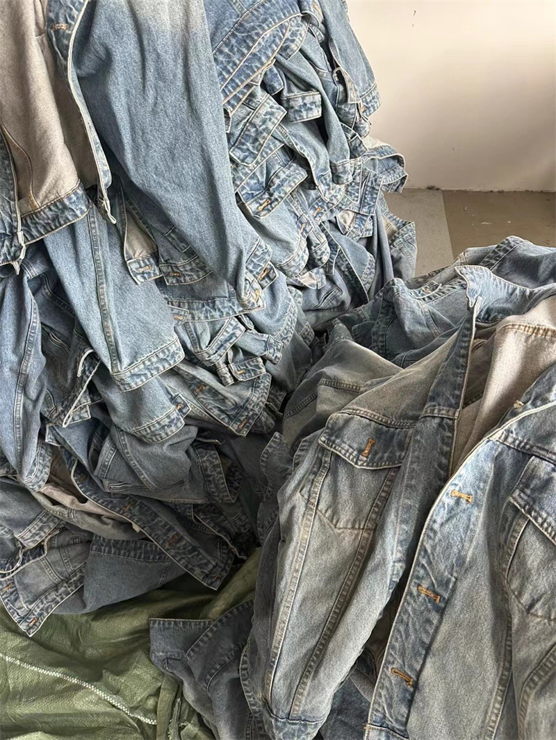 Miu Miu 미우미우 23FW 데님 블루종 자켓 레플리카 23번 이미지 - 의류 | 세미샵 레플리카 사이트