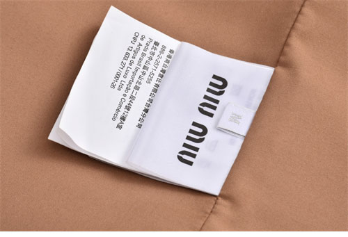 Miu Miu 미우미우 24FW 로고 스웨이드 나파 가죽 자켓 레플리카 16번 이미지 - 의류 | 세미샵 레플리카 사이트