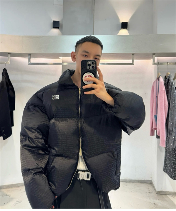 Miu Miu 미우미우 24FW 로고 패딩 자켓 레플리카 3번 이미지 - 의류 | 세미샵 레플리카 사이트