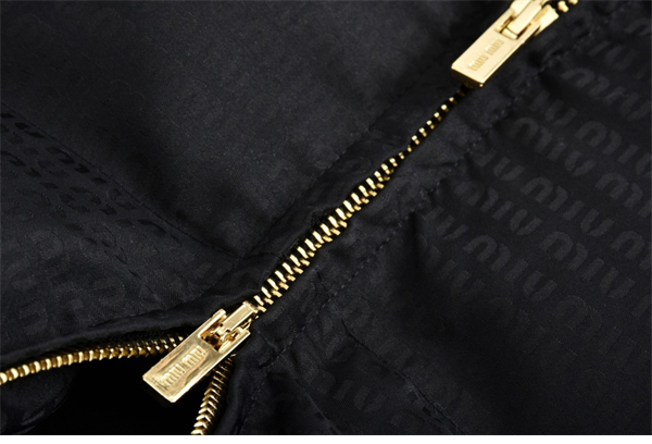 Miu Miu 미우미우 24FW 로고 패딩 자켓 레플리카 23번 이미지 - 의류 | 세미샵 레플리카 사이트