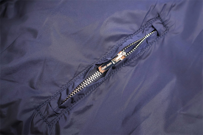 Miu Miu 미우미우 25FW 로고 아플리케 리버시블 후드 집업 레플리카 10번 이미지 - 의류 | 세미샵 레플리카 사이트