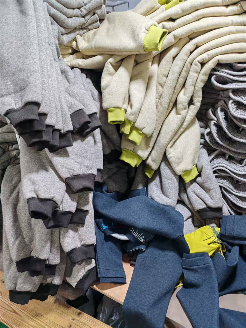 Miu Miu 미우미우 25FW 로고 플리스 블루종 자켓 레플리카 11번 이미지 - 의류 | 세미샵 레플리카 사이트