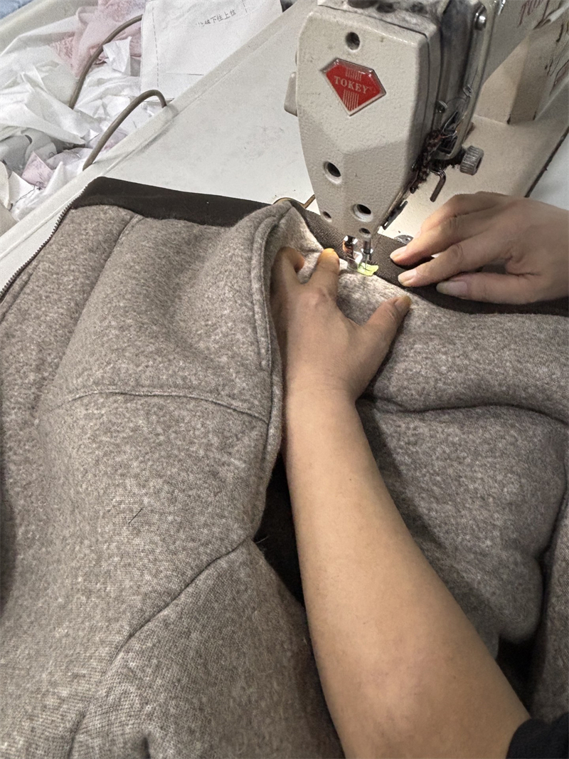 Miu Miu 미우미우 25FW 로고 플리스 블루종 자켓 레플리카 25번 이미지 - 의류 | 세미샵 레플리카 사이트