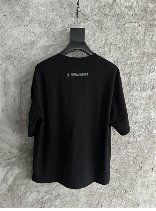 Mihara Yasuhiro 미하라 야스히로 24FW 패치로고 그래픽 프린트 반팔 티셔츠 레플리카 10번 이미지 - 의류 | 세미샵 레플리카 사이트