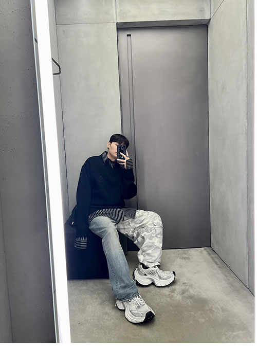 Balenciaga 발렌시아가 레이어드 셔츠 V 넥 스웨터 2컬러 레플리카 12번 이미지 - 의류 | 세미샵 레플리카 사이트