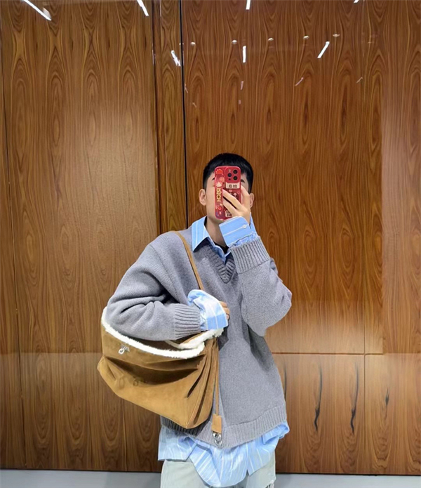 Balenciaga 발렌시아가 레이어드 V넥 셔츠 스웨터 레플리카 5번 이미지 - 의류 | 세미샵 레플리카 사이트