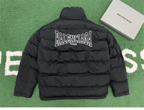Balenciaga 발렌시아가 리버시블 Cocoon 패딩 2컬러 레플리카 2번 이미지 - 의류 | 세미샵 레플리카 사이트