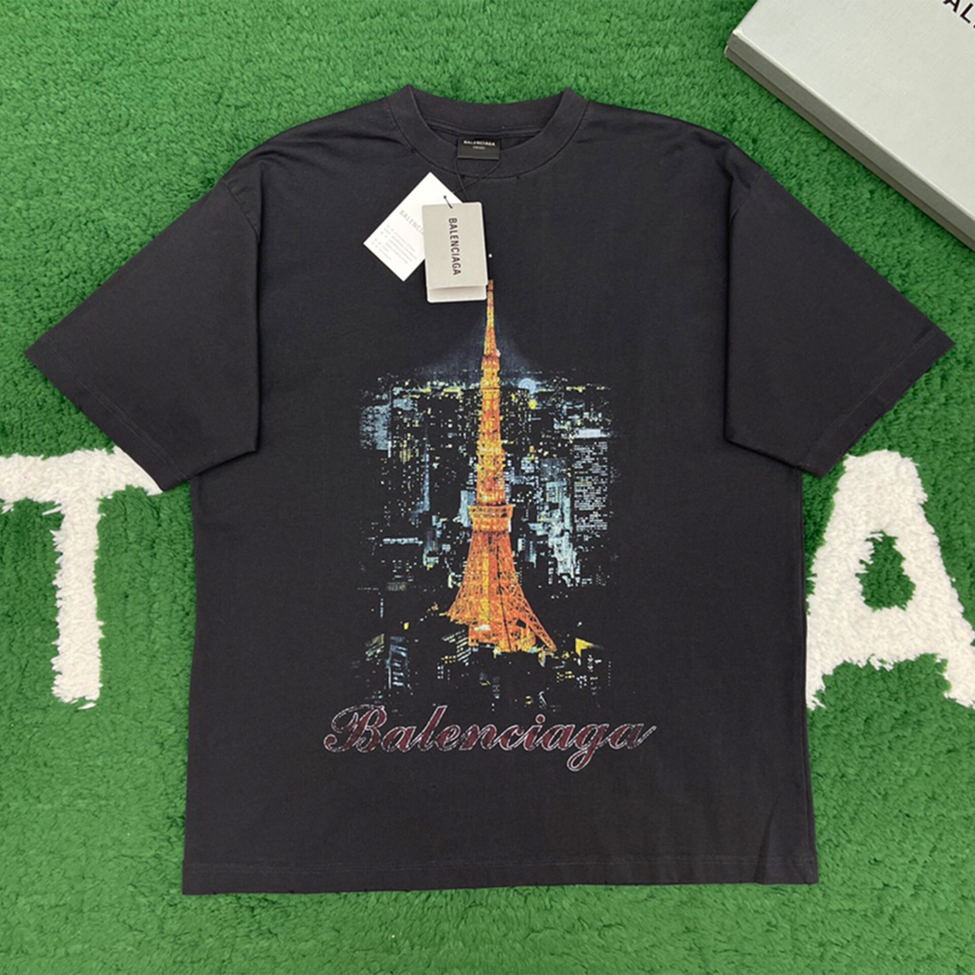 Balenciaga 발렌시아가 파리 리버티 문 미디엄 핏 반팔 티셔츠 “2COLOR” 레플리카 1번 이미지 - 의류 | 세미샵 레플리카 사이트