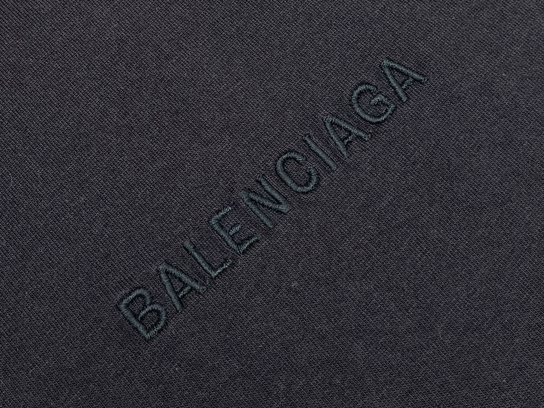 Balenciaga 발렌시아가 파리 리버티 미디엄 핏 반팔 티셔츠 “2COLOR” 레플리카 13번 이미지 - 의류 | 세미샵 레플리카 사이트