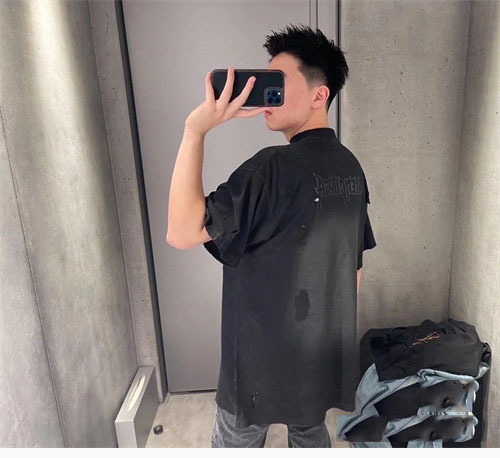 Balenciaga 발렌시아가 파리 문 오버사이즈 티셔츠 블랙 페이디드 레플리카 3번 이미지 - 의류 | 세미샵 레플리카 사이트