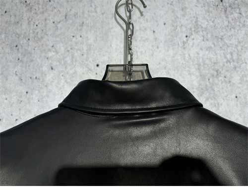 Balenciaga 발렌시아가 패디드 레더 오버 셔츠 자켓 레플리카 20번 이미지 - 의류 | 세미샵 레플리카 사이트