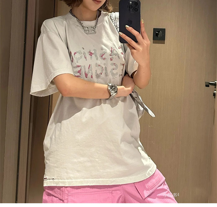 Balenciaga 발렌시아가 패션 디자이너 오버사이즈 반팔 티셔츠 2컬러 레플리카 5번 이미지 - 의류 | 세미샵 레플리카 사이트