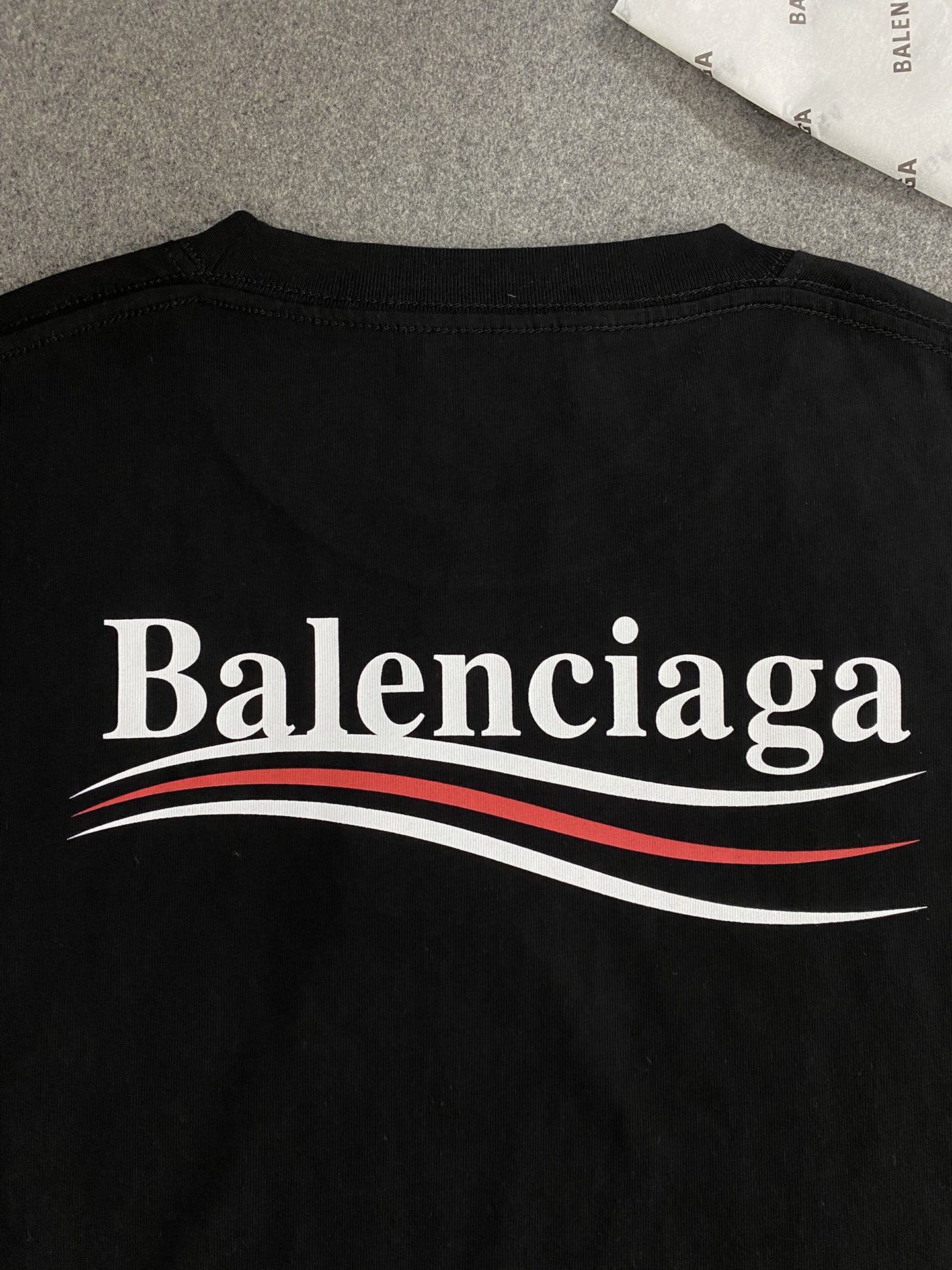 Balenciaga 발렌시아가 폴리티컬 로고 켐페인 라지 핏 반팔 티셔츠 블랙 레플리카 12번 이미지 - 의류 | 세미샵 레플리카 사이트