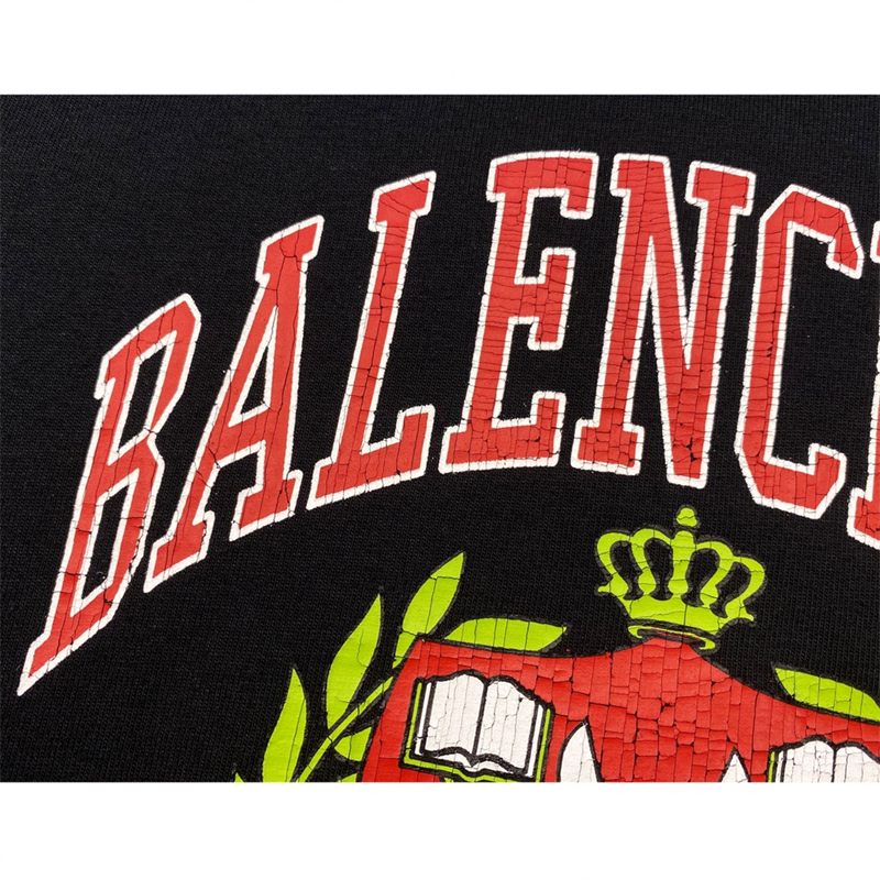 발렌시아가 발렌시아가 1917 컬리지 프린트 반팔 티셔츠 레플리카 14번 이미지 - 의류 | 세미샵 레플리카 사이트