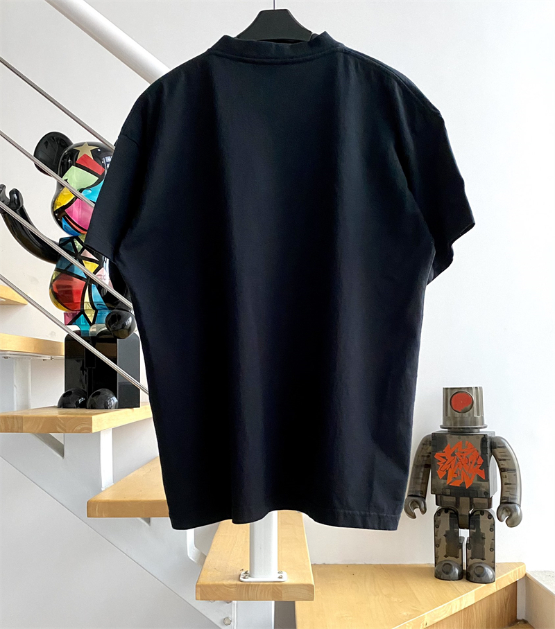 발렌시아가 발렌시아가 1917 컬리지 프린트 반팔 티셔츠 레플리카 10번 이미지 - 의류 | 세미샵 레플리카 사이트