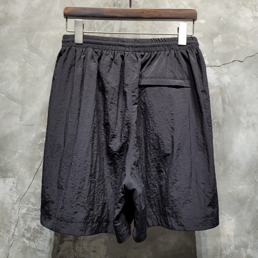 Balenciaga 발렌시아가 22FW 로고 트랙 쇼츠 레플리카 5번 이미지 - 의류 | 세미샵 레플리카 사이트