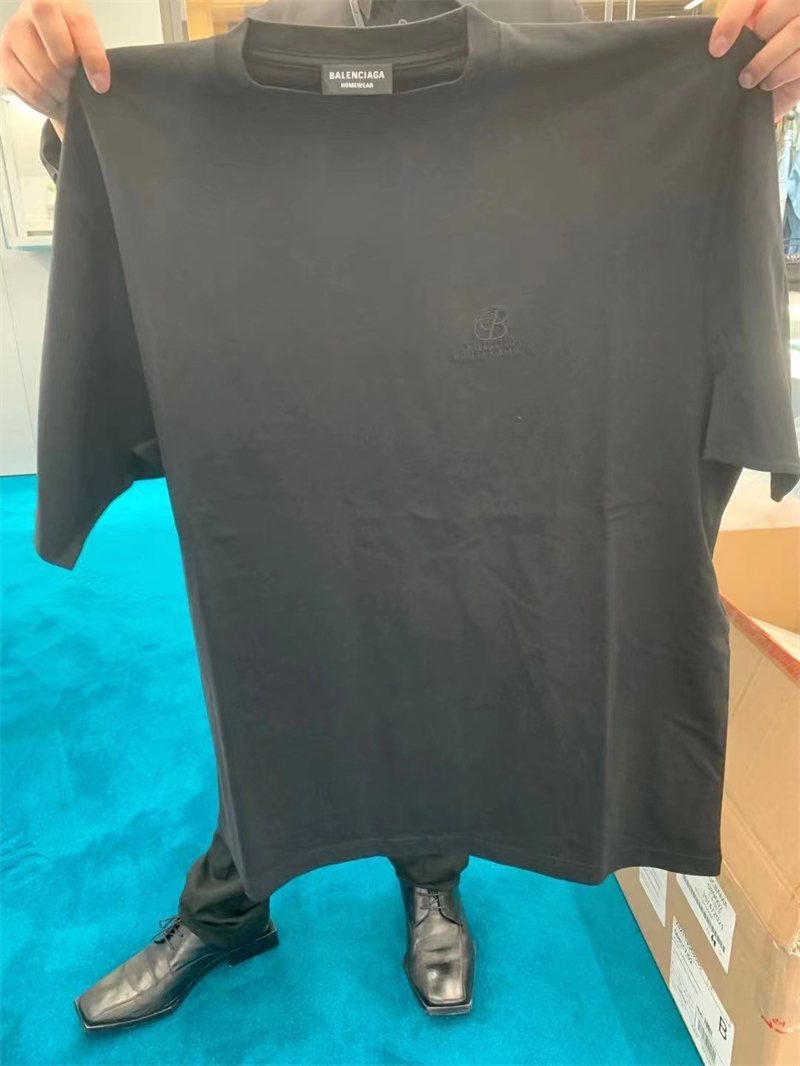 발렌시아가 발렌시아가 22ss 호텔 로고 자수 루즈핏 반팔 티셔츠 레플리카 12번 이미지 - 의류 | 세미샵 레플리카 사이트