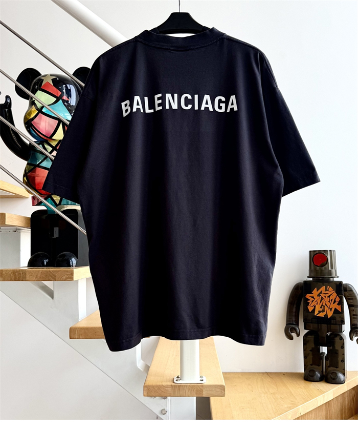 Balenciaga 발렌시아가 25SS 스트라스 반팔 티셔츠 레플리카 11번 이미지 - 의류 | 세미샵 레플리카 사이트