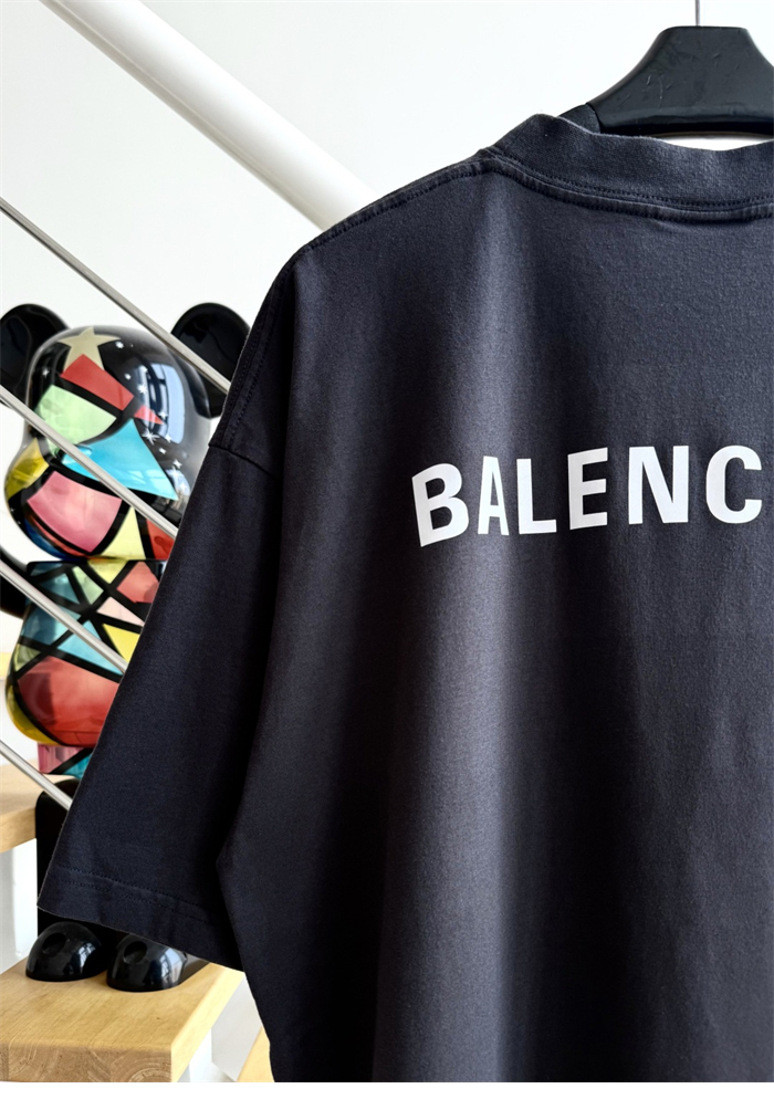 Balenciaga 발렌시아가 25SS 스트라스 반팔 티셔츠 레플리카 12번 이미지 - 의류 | 세미샵 레플리카 사이트