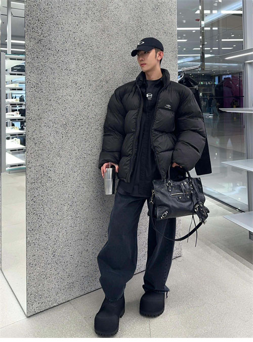 Balenciaga 발렌시아가 3B 스포츠 아이콘 스키 푸퍼 패딩 자켓 2컬러 레플리카 21번 이미지 - 의류 | 세미샵 레플리카 사이트
