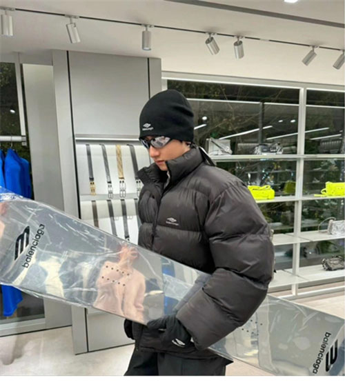 Balenciaga 발렌시아가 3B 스포츠 아이콘 스키 푸퍼 패딩 자켓 2컬러 레플리카 22번 이미지 - 의류 | 세미샵 레플리카 사이트