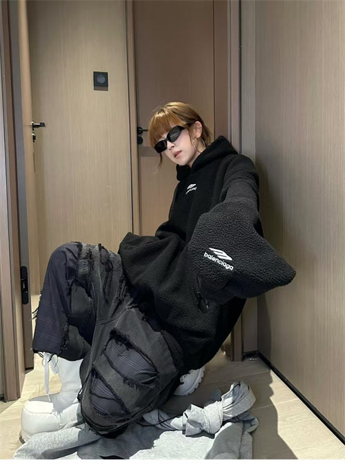 Balenciaga 발렌시아가 3B 스포츠 아이콘 후리스 후드 레플리카 2번 이미지 - 의류 | 세미샵 레플리카 사이트