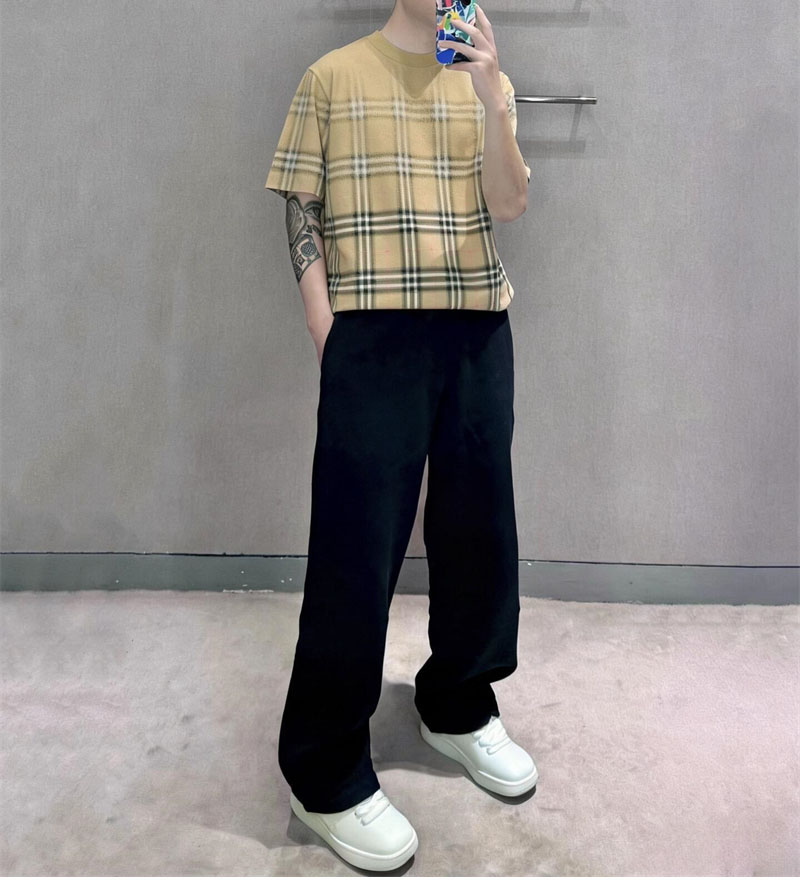 버버리 버버리 그라데이션 체크 코튼 티셔츠 레플리카 8번 이미지 - 의류 | 세미샵 레플리카 사이트