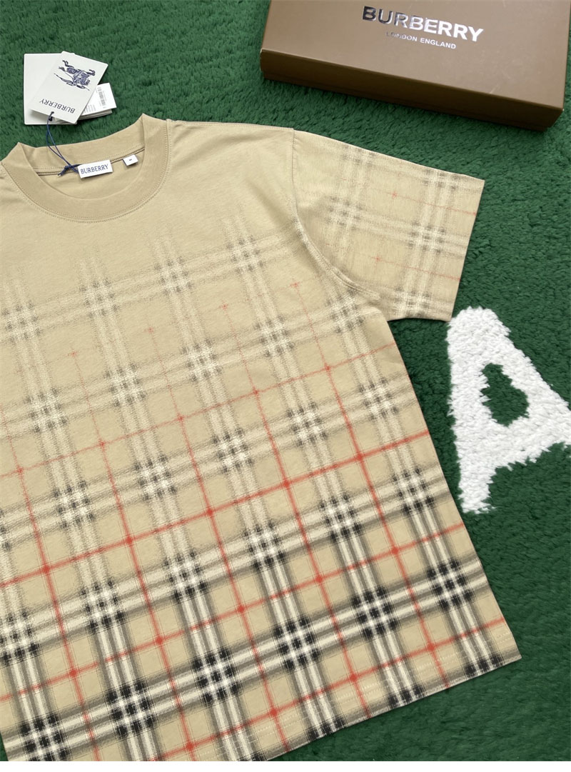 버버리 버버리 그라데이션 체크 코튼 티셔츠 레플리카 12번 이미지 - 의류 | 세미샵 레플리카 사이트