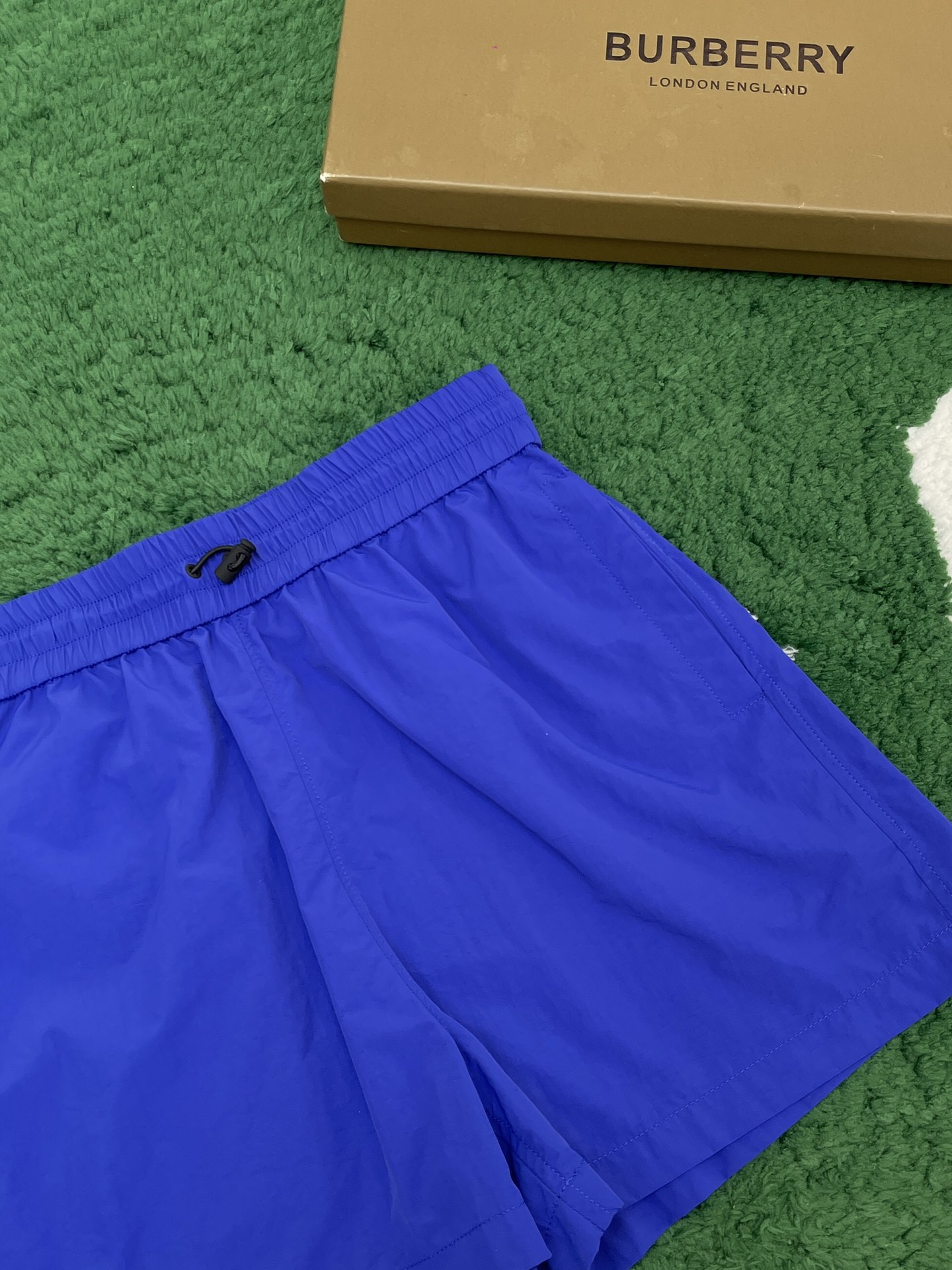 Burberry 버버리 나이트 디자인 프린트 쇼츠 “3COLOR” 레플리카 13번 이미지 - 의류 | 세미샵 레플리카 사이트