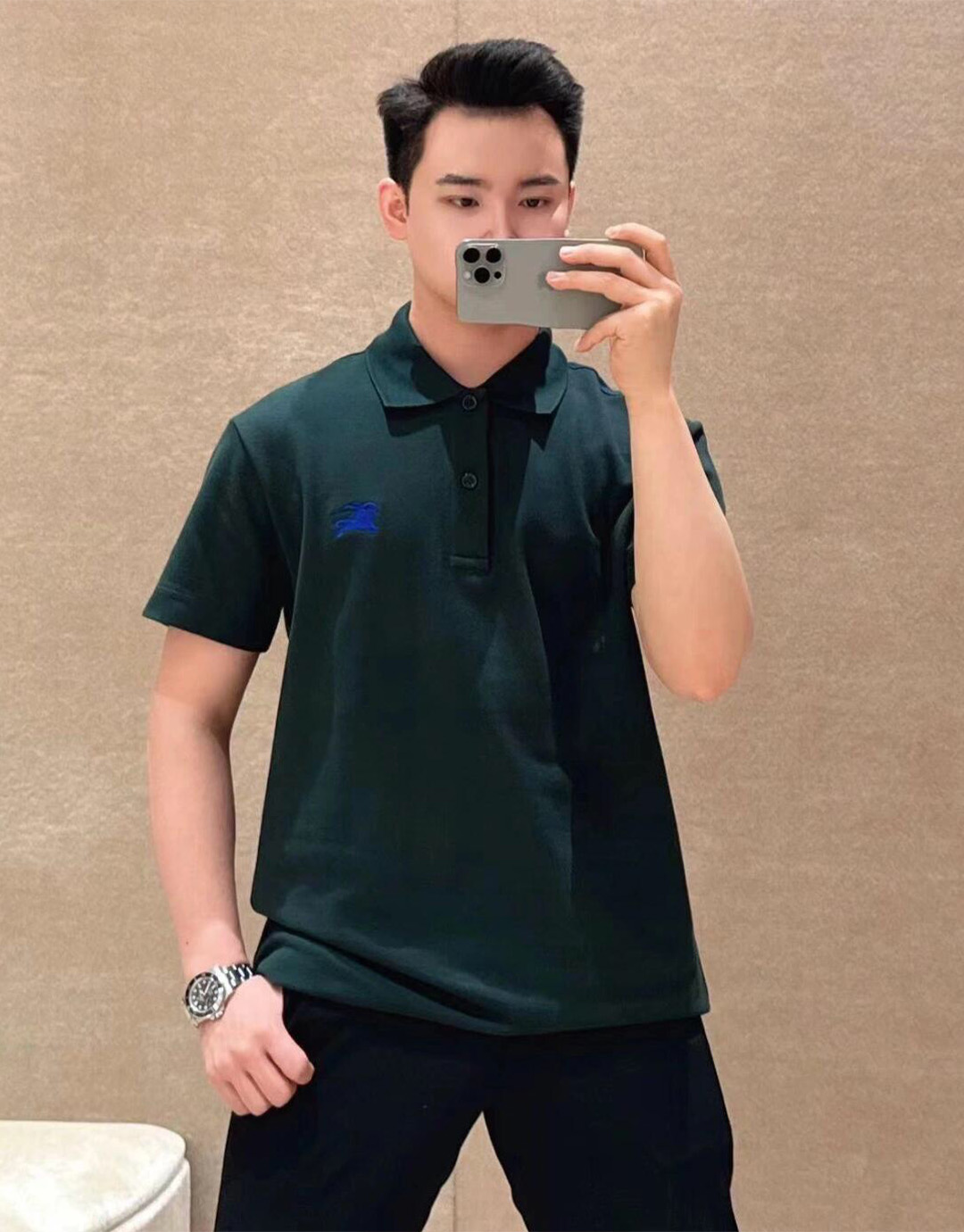 Burberry 버버리 블루 나이트 디자인 자수 피케이 폴로 셔츠 “3COLOR” 레플리카 3번 이미지 - 의류 | 세미샵 레플리카 사이트